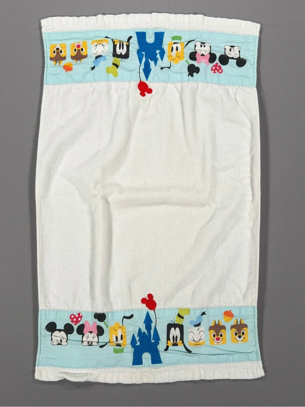 Disney Parks Mickey Mouse Friends Castle Kitchen Dish Towels Set Waffle Terry